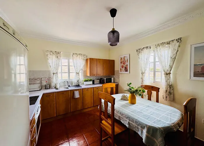 アパート As Lombas *